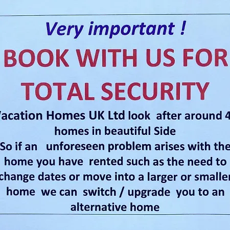Enjoy Peace And Quiet In A Beautiful Private Home In Brilliant Location In Side Apartment *
